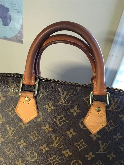 does louis vuitton refurbish handbags|louis vuitton repair shops.